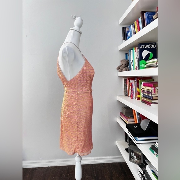 Aidan Mattox Peach and pink Sleeveless Sequin Cutout Halter Mini size 4 NWT - Picture 12 of 17